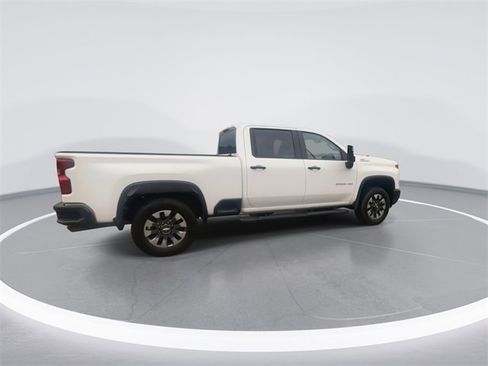 Used 2024 Chevrolet Silverado 2500 Custom w/ Custom Value Package image 11
