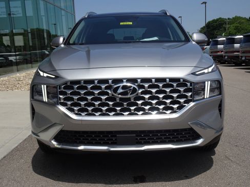 Used 2022 Hyundai Santa Fe SEL w/ Convenience + Premium Package AWD/4WD image 7