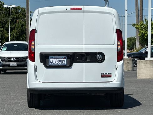 Used 2022 RAM ProMaster City Tradesman FWD image 5