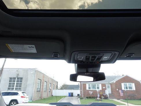 Used 2022 Chevrolet Silverado 1500 LT Trail Boss image 51