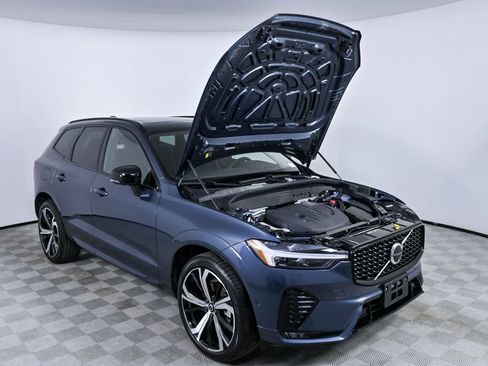 Certified 2024 Volvo XC60 B5 Ultimate w/ Protection Package Premier image 36