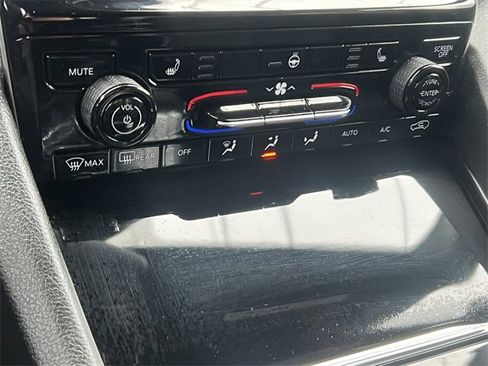 Used 2024 Jeep Grand Cherokee Altitude image 25