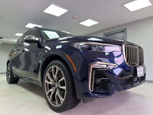 Used 2021 BMW X7 M50i w/ Premium Package AWD/4WD image 4