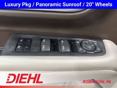 Used 2023 Chevrolet Tahoe LT w/ Luxury Package AWD/4WD image 28