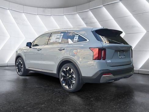 New 2026 Kia Sorento EX FWD image 3