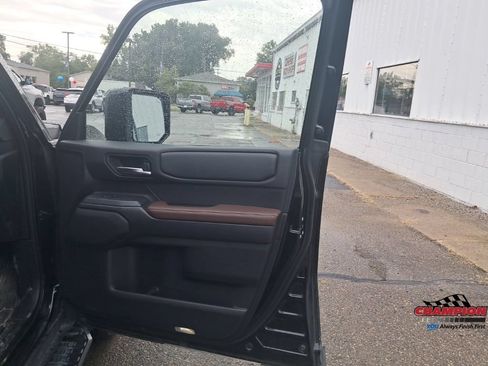 Used 2025 Toyota Land Cruiser w/ Premium Package AWD/4WD image 21
