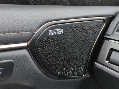 Used 2024 Lexus ES 300h Ultra Luxury image 32