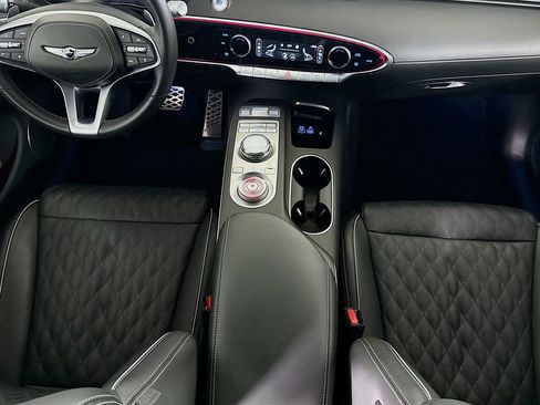 Used 2024 Genesis GV70 3.5T Sport w/ Sport Advanced Package image 17