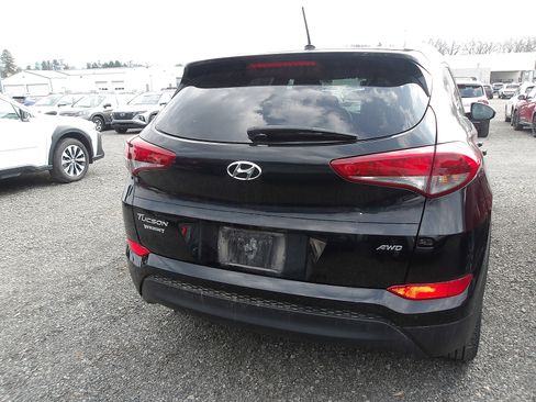 Used 2016 Hyundai Tucson SE w/ Option Group 02 image 2