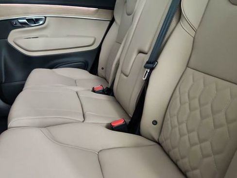Used 2026 Volvo XC90 B6 Plus w/ Protection Package AWD/4WD image 30