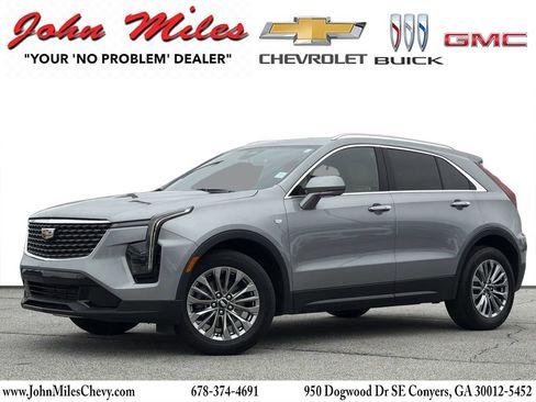 Used 2025 Cadillac XT4 Premium Luxury image 1