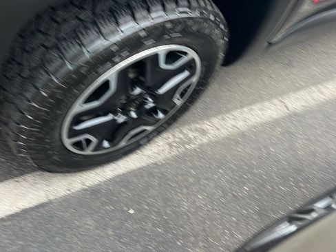 Used 2017 Jeep Renegade Trailhawk w/ Premium Trailhawk Package image 3