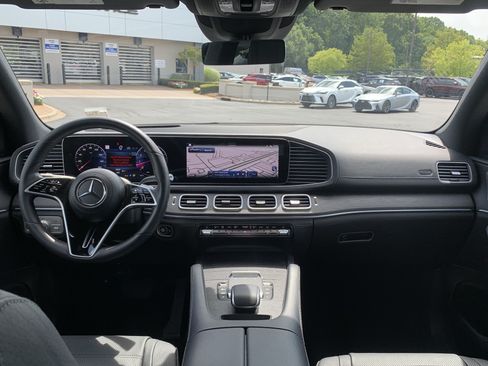 Used 2024 Mercedes-Benz GLE 350 4MATIC image 30