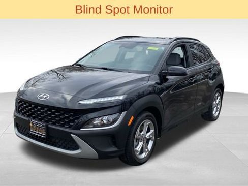 Used 2023 Hyundai Kona SEL image 4