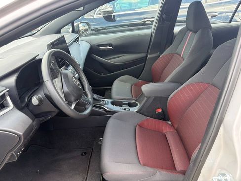 Used 2026 Toyota Corolla SE FWD image 2