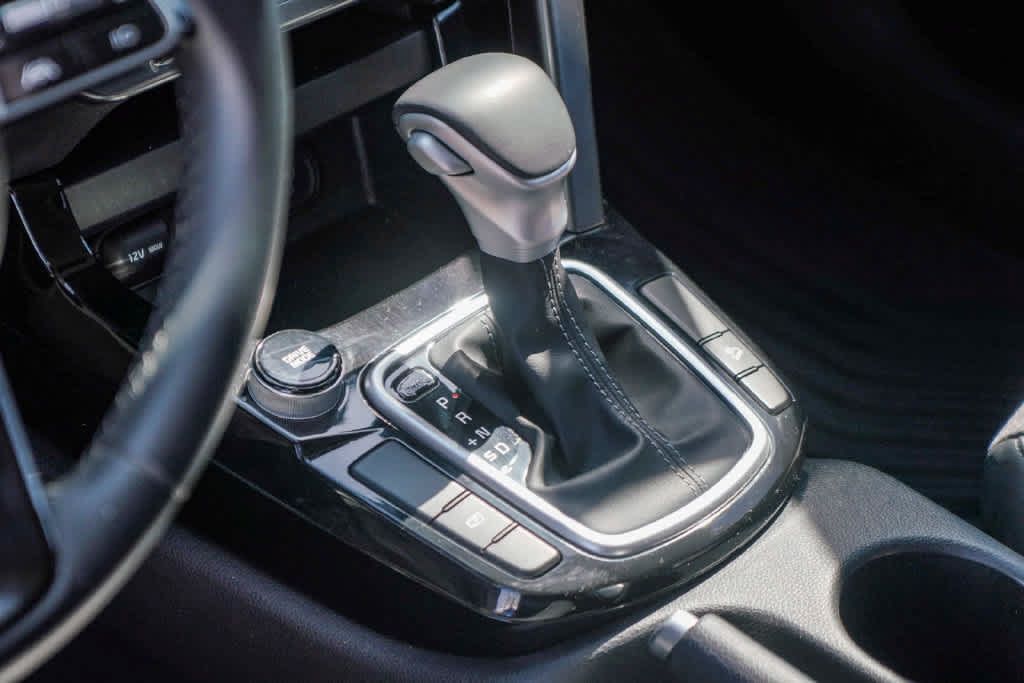 Certified 2025 Kia Seltos S FWD image 18