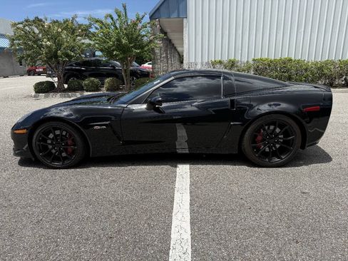Used 2008 Chevrolet Corvette Z06 w/ Preferred Equipment Group RWD image 4