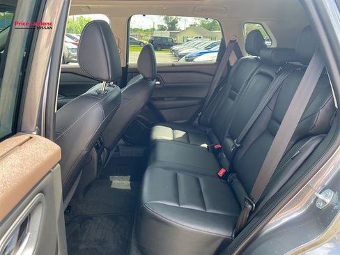 Used 2023 Nissan Rogue SL w/ SL Premium Package FWD image 10