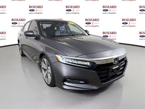 Used 2018 Honda Accord Touring image 1