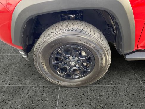 Used 2023 Toyota Tacoma SR5 image 14