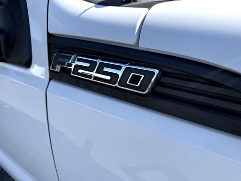 Used 2015 Ford F250 XL image 10
