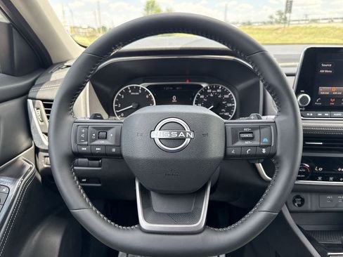 Used 2026 Nissan Rogue SV AWD/4WD image 24