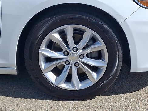 Used 2024 Chevrolet Malibu LT FWD image 8