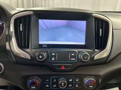 Used 2020 GMC Terrain SLT w/ Preferred Package FWD image 16