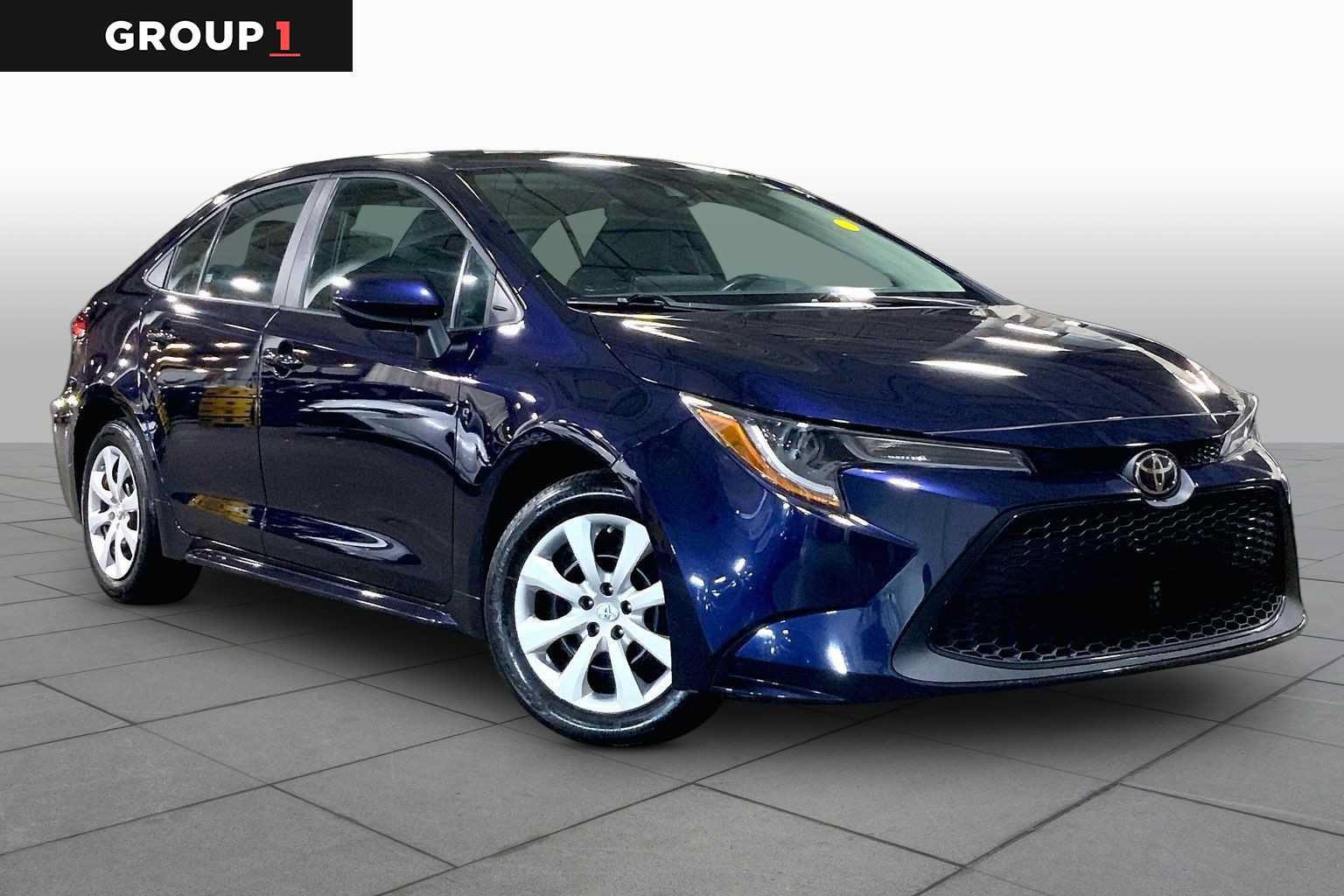 Certified 2022 Toyota Corolla LE FWD image 3