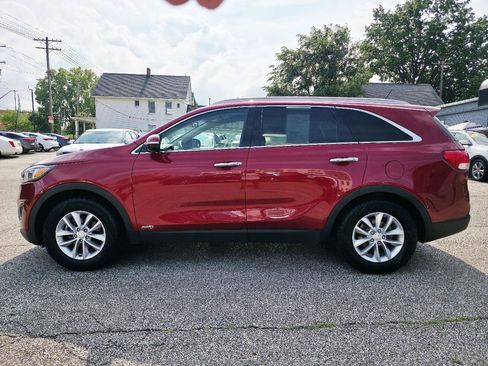 Used 2017 Kia Sorento AWD image 8