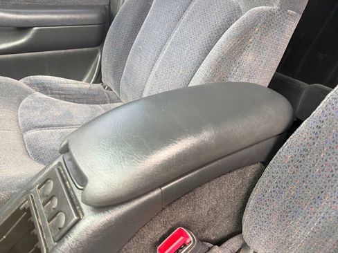 Used 2001 Chevrolet Blazer LT AWD/4WD image 25