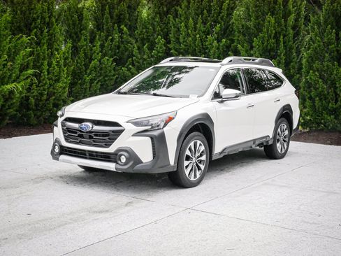 Used 2024 Subaru Outback Touring XT AWD/4WD image 5