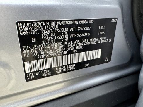Used 2022 Toyota RAV4 XLE image 30