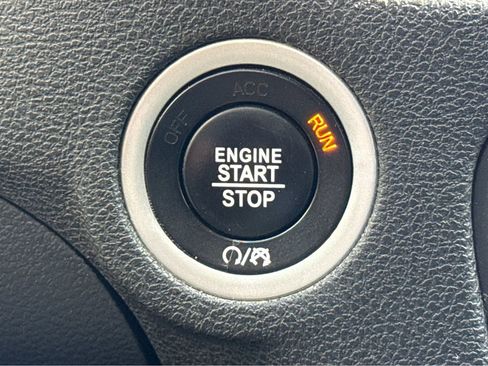 Used 2022 Dodge Charger R/T w/ Driver Convenience Group image 19