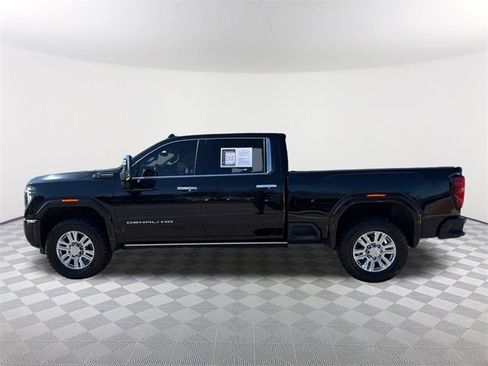 Used 2024 GMC Sierra 2500 Denali Ultimate w/ Max Trailering Package image 8