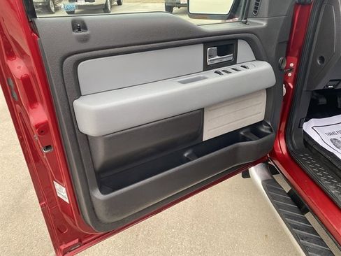 Used 2013 Ford F150 XLT w/ XLT Chrome Pkg image 17