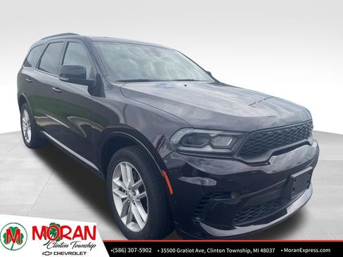 Used 2025 Dodge Durango GT AWD/4WD image 3