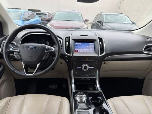 Used 2019 Ford Edge Titanium w/ Equipment Group 301A FWD image 21