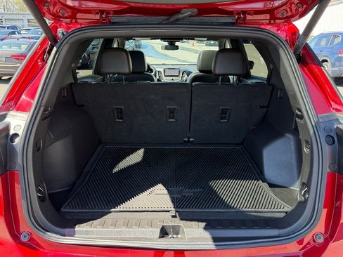 Used 2022 Chevrolet Equinox RS w/ RS Leather Package image 26