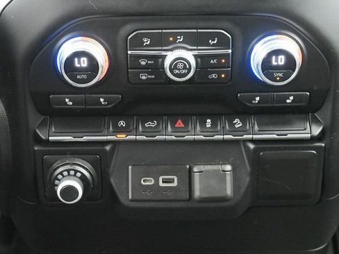 Used 2020 GMC Sierra 1500 Elevation w/ Elevation Value Package AWD/4WD image 22