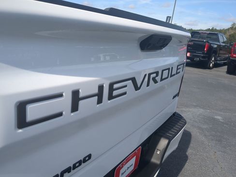 Used 2022 Chevrolet Silverado 1500 RST w/ Z71 Off-Road Package image 29