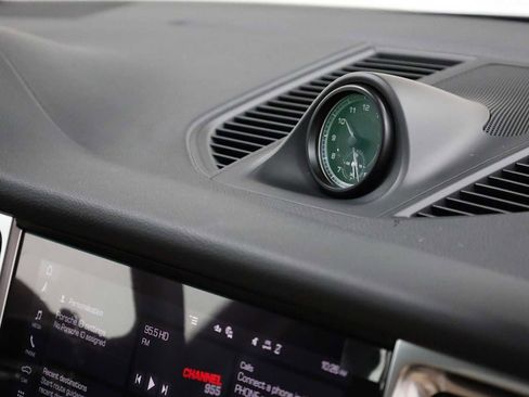 New 2026 Porsche Macan S image 24