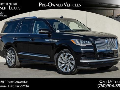 Used 2024 Lincoln Navigator Reserve AWD/4WD image 1