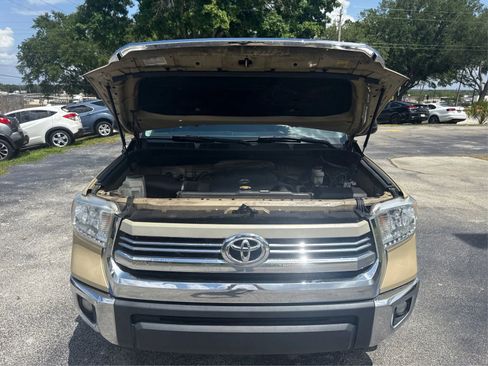 Used 2017 Toyota Tundra SR5 w/ SR5 Upgrade Package RWD image 11