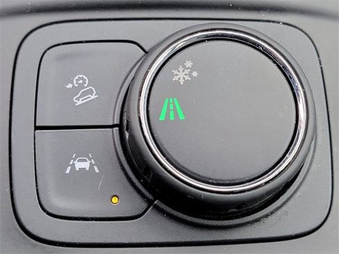 Used 2020 GMC Terrain SLT image 6