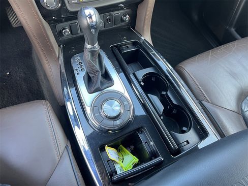 Certified 2020 Nissan Armada Platinum w/ Platinum Reserve Package image 17