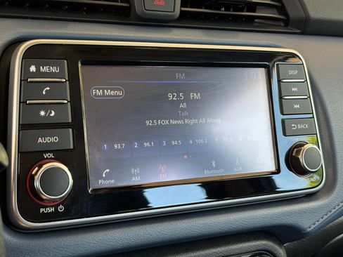 Used 2025 Nissan Versa SV FWD image 20