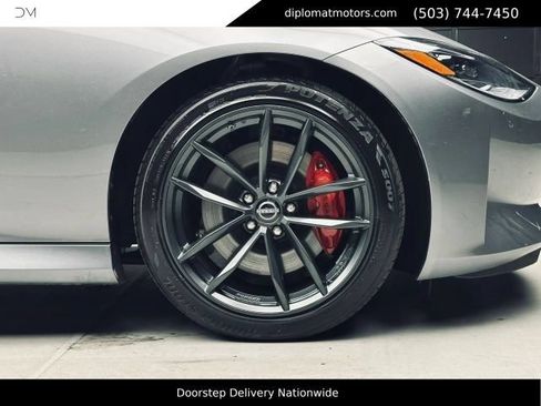 Used 2024 Nissan Z Performance w/ Floor Mat Package RWD image 43