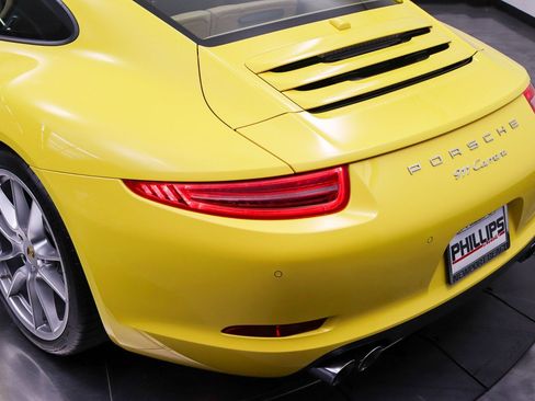 Used 2012 Porsche 911 Carrera RWD image 12