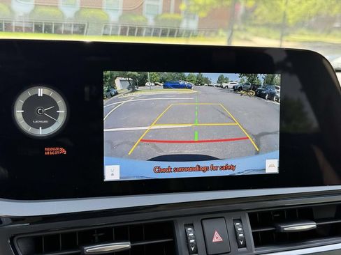 Used 2023 Lexus ES 350 w/ Premium Package FWD image 11